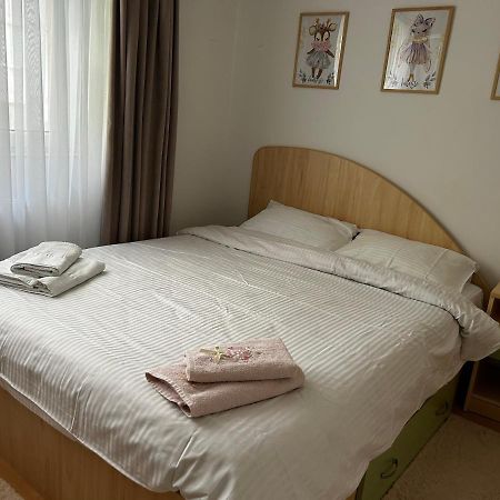 Lalelelor Apartment Suceava Exteriör bild
