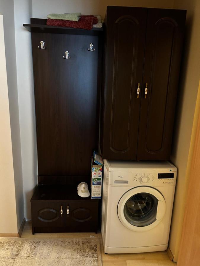 Lalelelor Apartment Suceava Exteriör bild